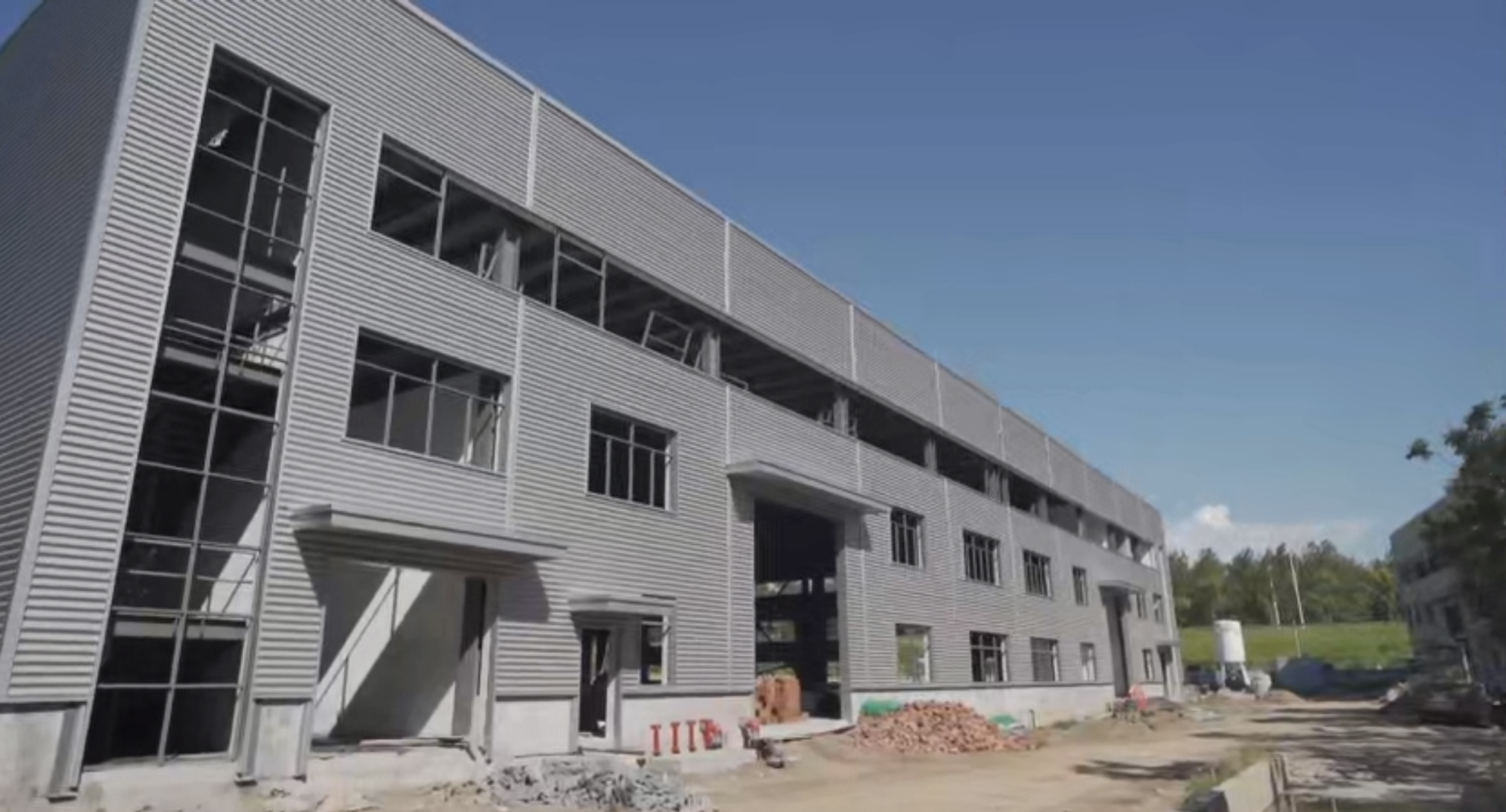 Custom Large-Span Steel Structure Factory with ISO9001 Certification Rapid Installation H-Beam Columns Beams for Steel Buildings