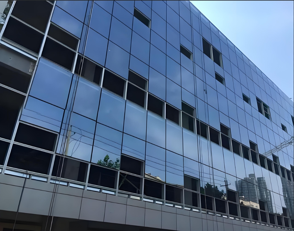 Modern Designed Aluminum Glass Stick Built Mullion Spandrel Exposed Frame Curtain Wall Unitized Facade System for Villa Hotel