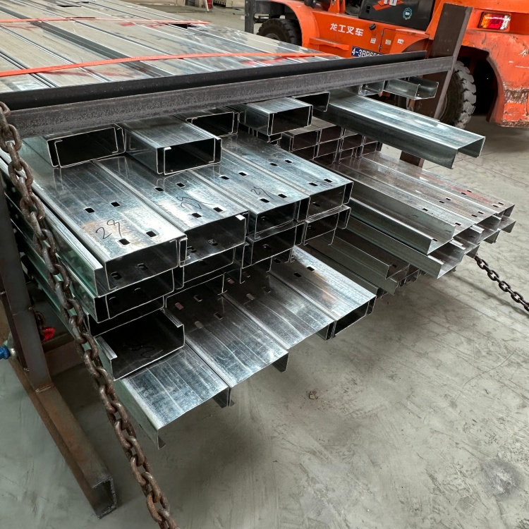 Steel Structure Components for Construction Use H Beam Angle bar and C Purlin with Welding Drilling Service