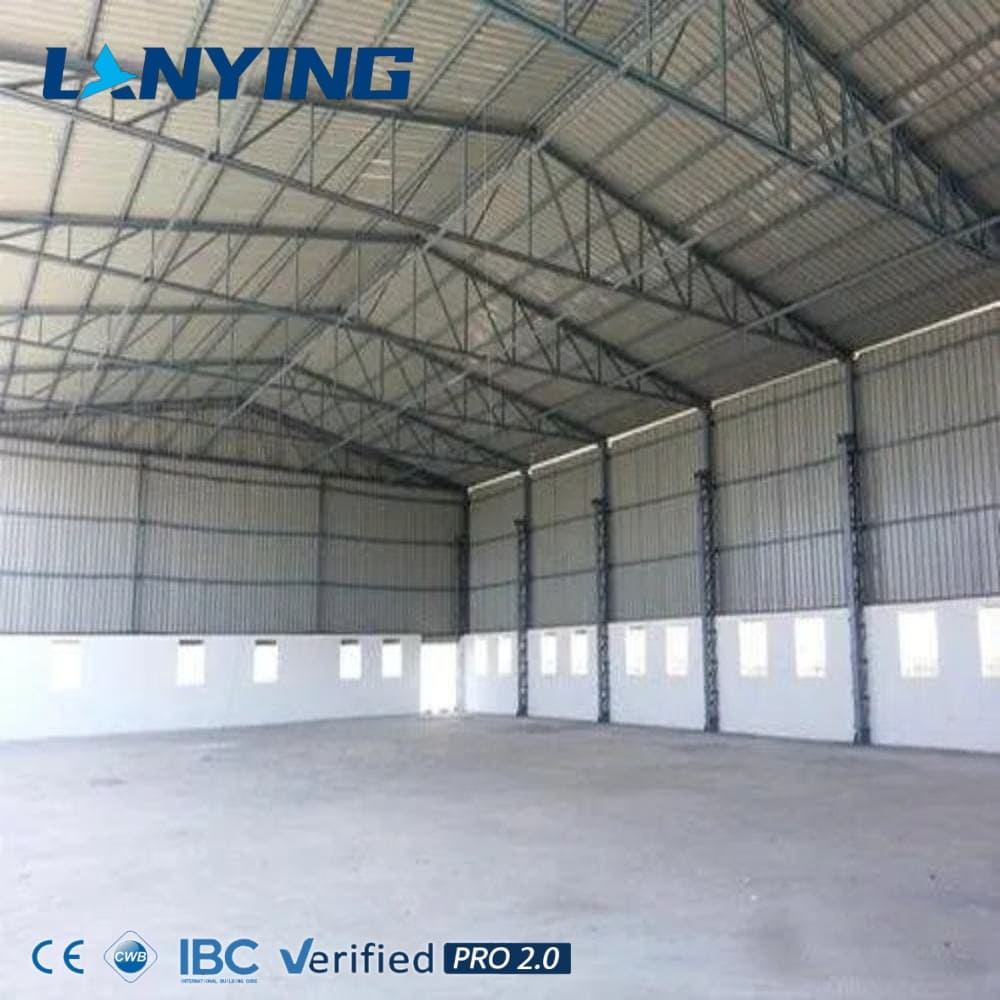 ISO9001:2008 Certified ASTM Standard Light Modern Prefab Steel Frame Building Welding For Commercial Shopping Malls Warehouses