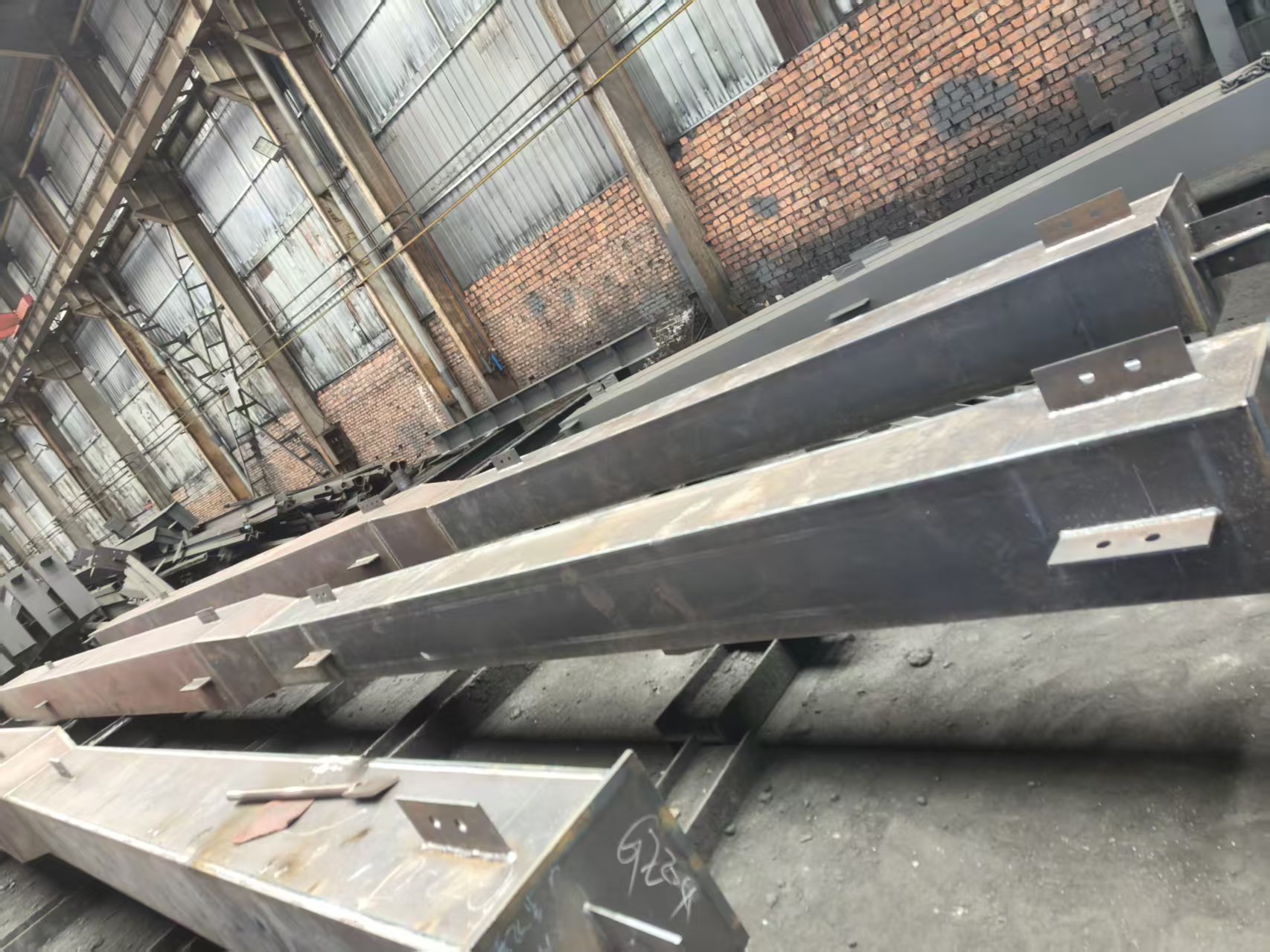 Custom Fabricated Steel Structure Beams and Columns for Construction