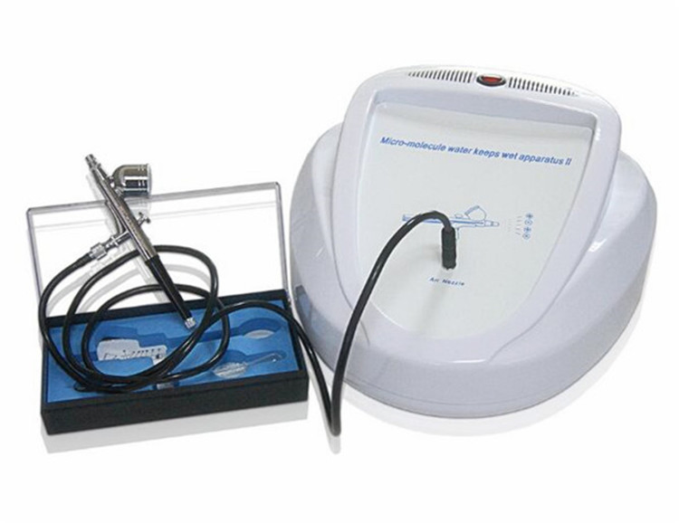 Portable Spray Gun Oxygen Facial Beauty Machine for Skin Care (F08)