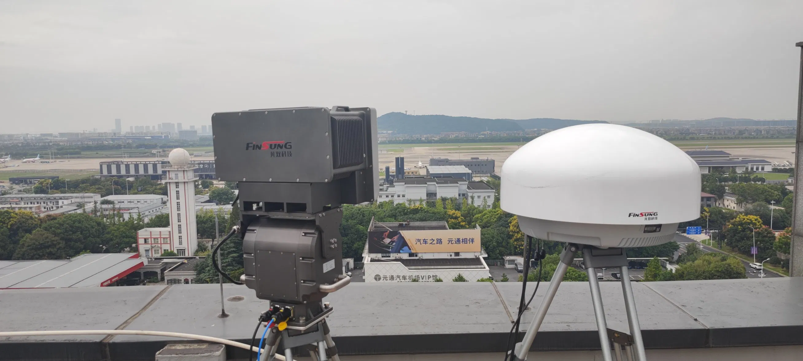 Compact Anti-Drone Tracker X9 Handheld Detection 360° Sweep, 300MHz-60GHz RF Analysis &amp; Auto-Alert Detection System