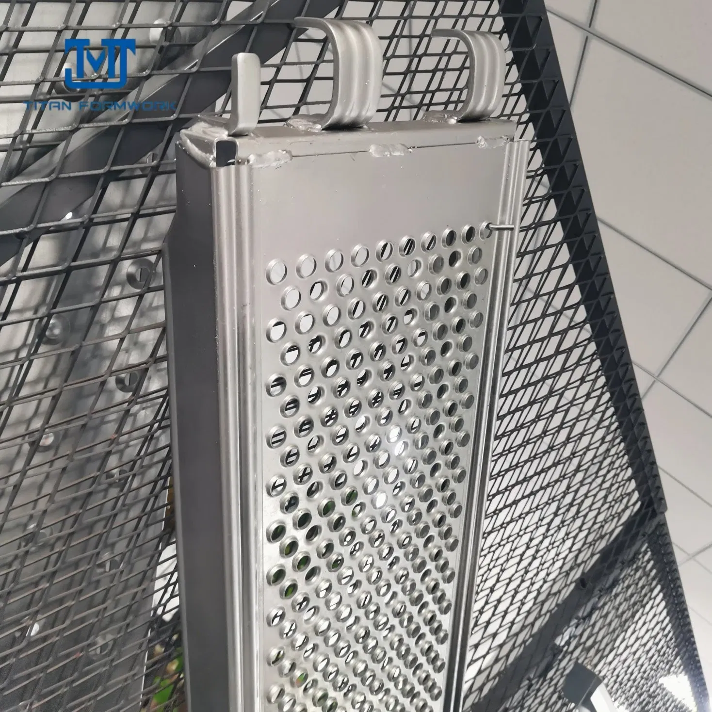 Versatile 3D Flexible Welding Platform for Precision Metalwork