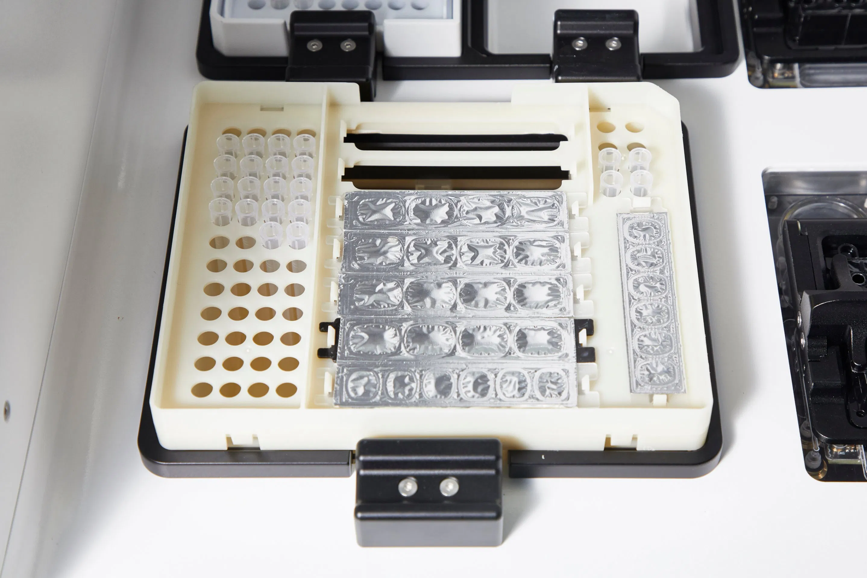 Accurate Genotype Testing Equipment: High Performance PCR Detection Platform