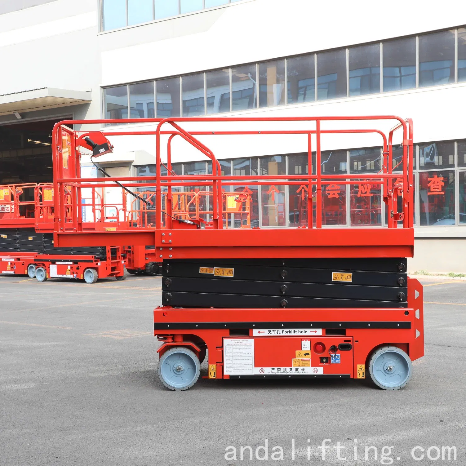 Anda 8m Self-Propelled Electro-Hydraulic Scissor Lift Platform, Equipped with Various Diagnostic Systems. New Product Launch.