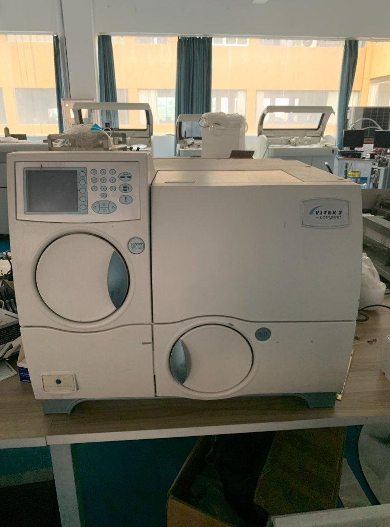 Vitek 2 Advanced Microbial Identification System Analyzer for Hospital &amp; Lab Use