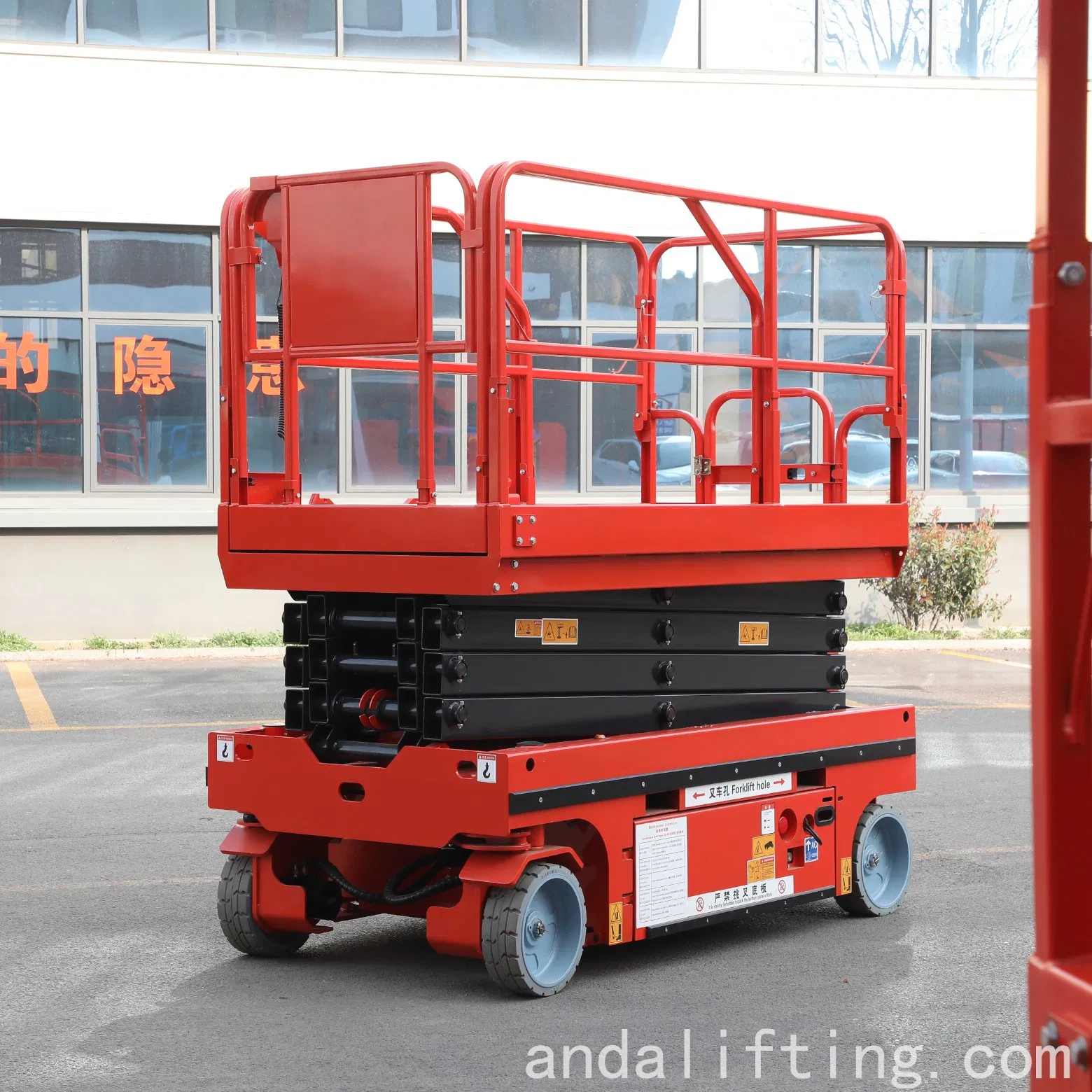 Anda 14m Self-Propelled Electro-Hydraulic Scissor Lift Platform, Equipped with Various Diagnostic Systems. New Product Launch.