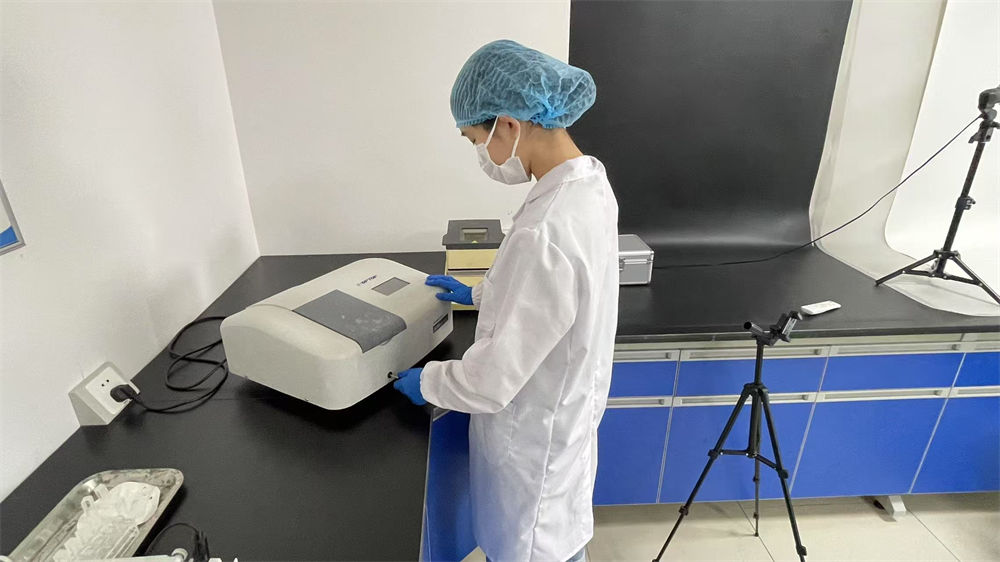 UV Spectrophotometer