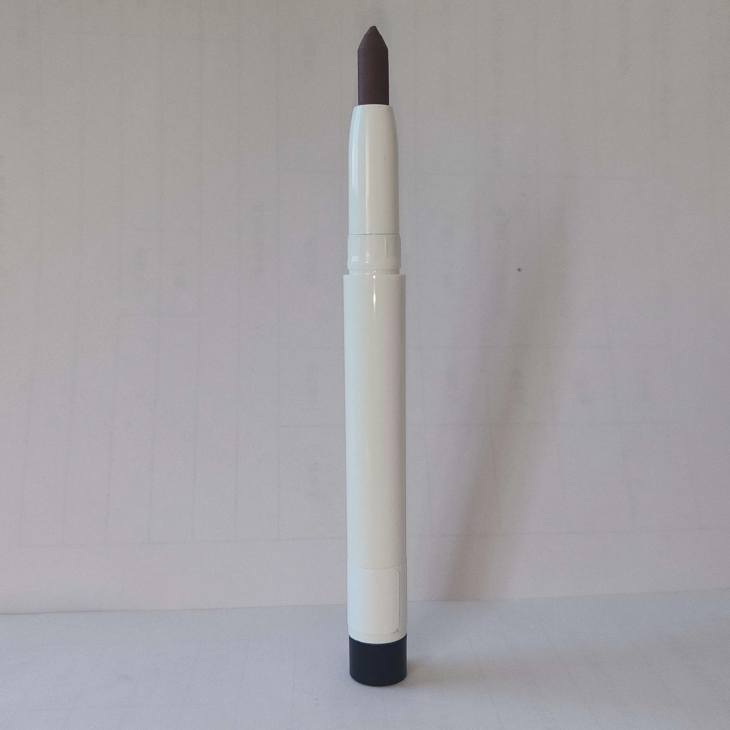 All-Day Versatile Lip Liner for Stunning Glossy and Matte Looks