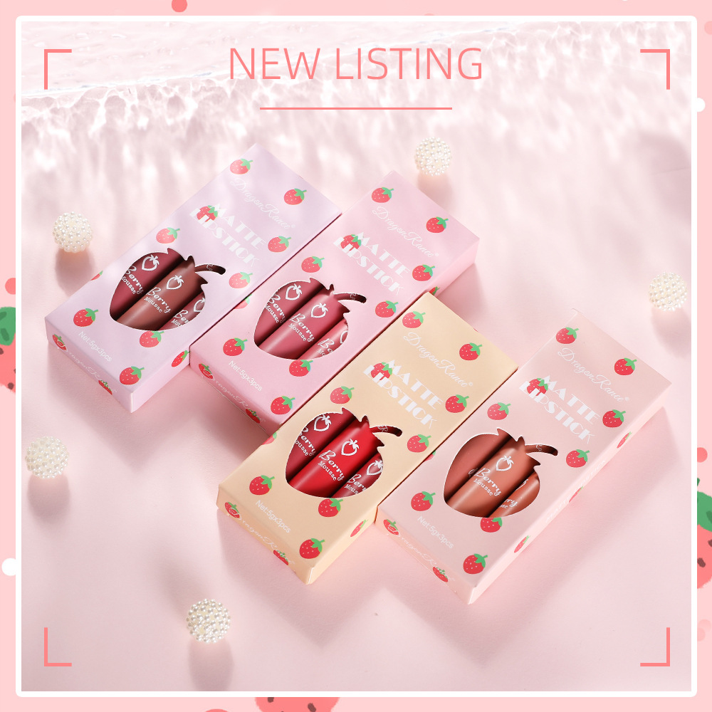 Cute Lipstick Kit 3 Piece High Pigment Moisturizing Smooth Non Smudging Moisturizing Long Lasting Strawberry Matte Lipstick Set
