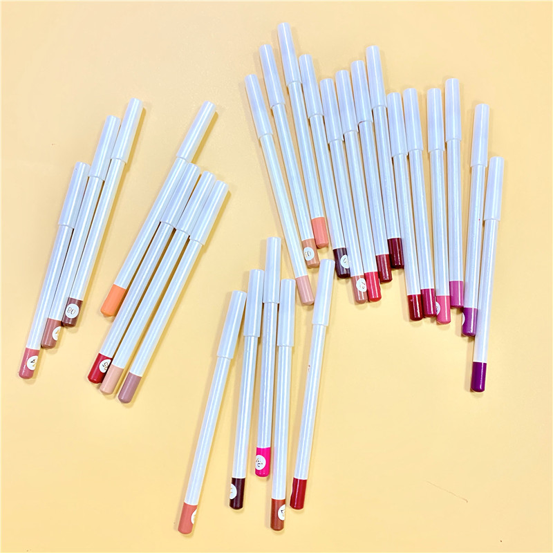 High Pigment Smooth Matte 24 Hour Long Lasting Waterproof Private Label Matte Pencil Vegan Lip Liner