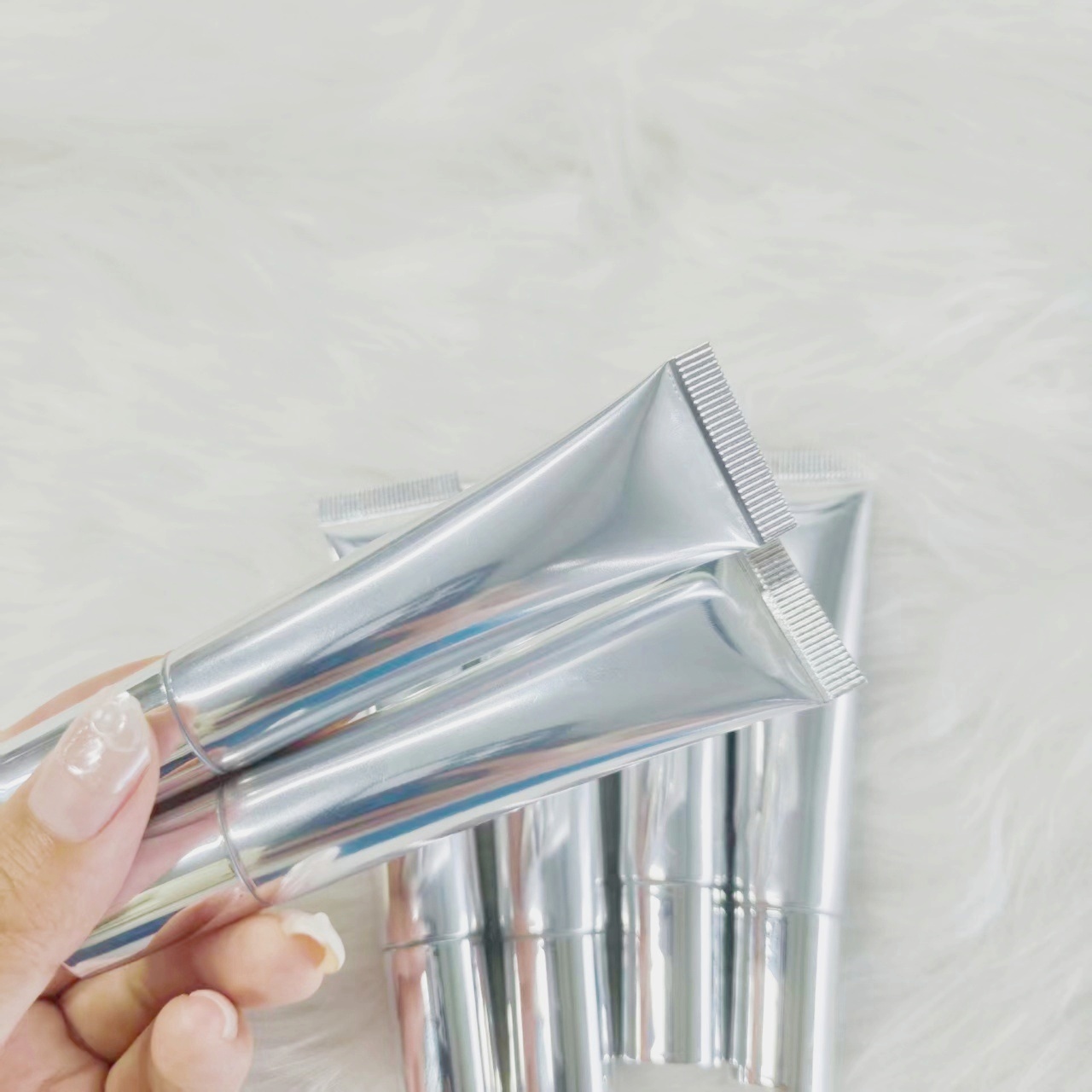 Instant 3D Volumizing Lip Plumper Liquid Custom logo 8 Trendy Shades MSDS Certified Wholesale Non-Sticky High-Shine Lip Enhancer