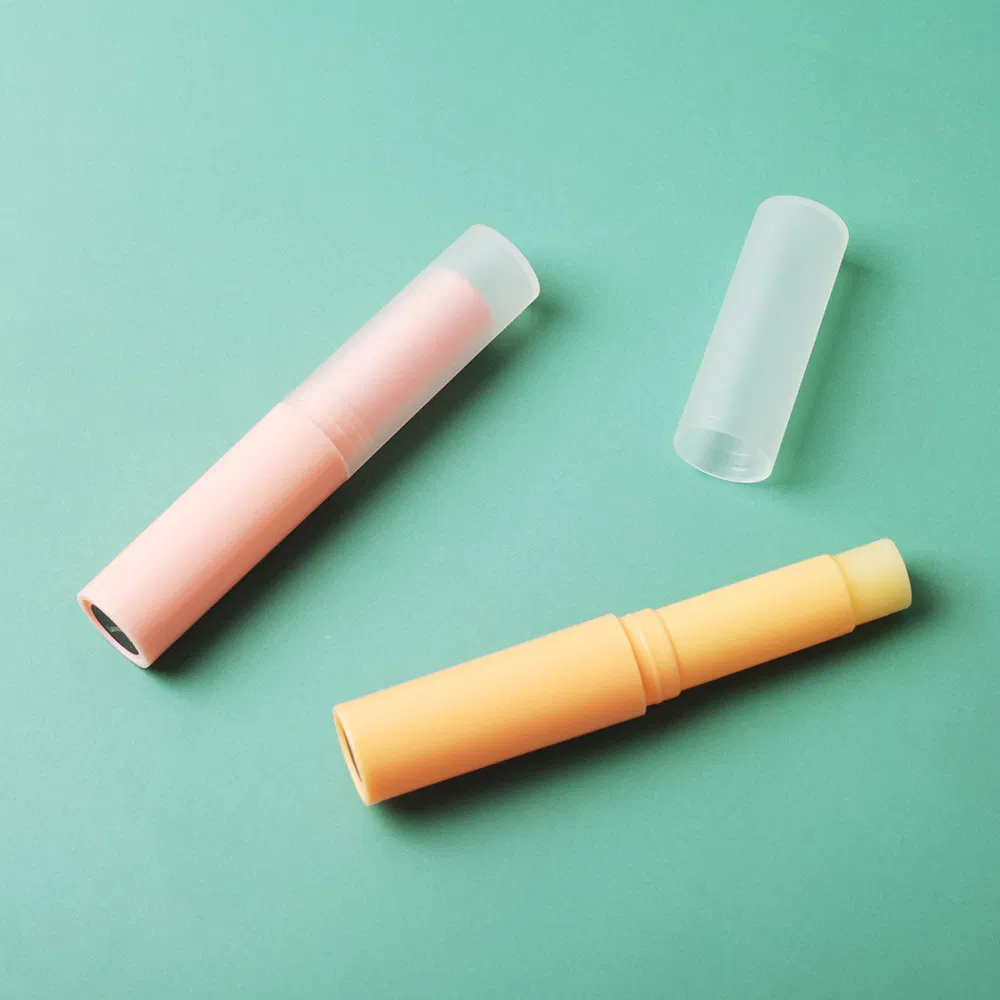 Nourishing Organic Strawberry Flavor Moisturizing Lip Balm for Daily Use