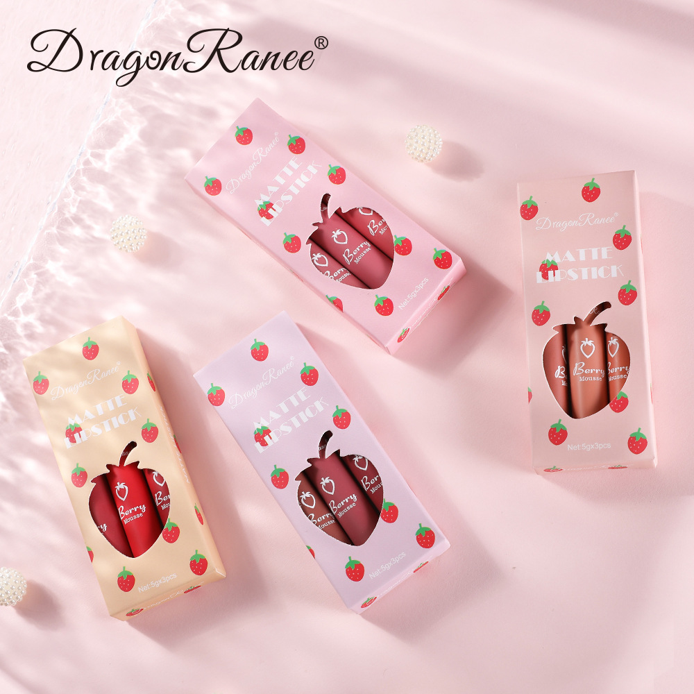 Cute Lipstick Kit 3 Piece High Pigment Moisturizing Smooth Non Smudging Moisturizing Long Lasting Strawberry Matte Lipstick Set