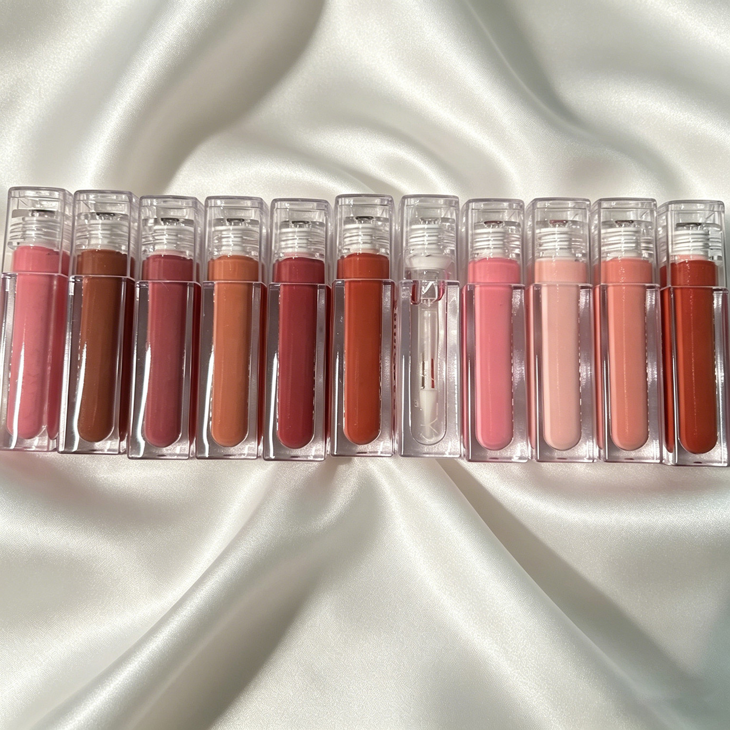 Luxury Makeup Glossy Lipgloss Hydrating Nourishing Long-lasting Moisturizing Lip Gloss High Shine Transparent Liquid Lipstick