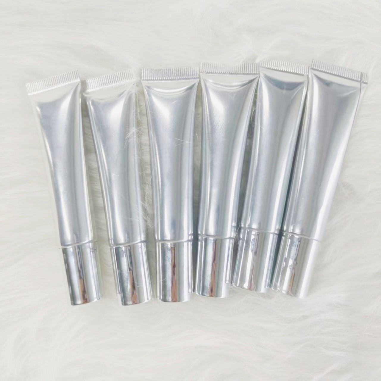Instant 3D Volumizing Lip Plumper Liquid Custom logo 8 Trendy Shades MSDS Certified Wholesale Non-Sticky High-Shine Lip Enhancer