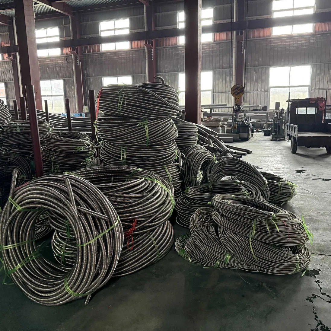 Comflex SS304 Stainless Steel Corrugated Flexible Metal Hose with Wire Braided for Industrial Pipeline