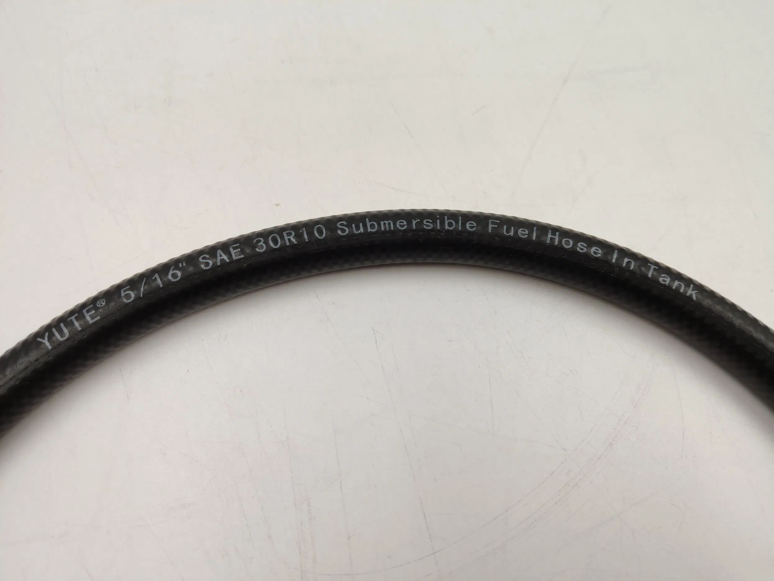 Yute High Temperature Black Fuel Tank Hose for Diesel Injection System