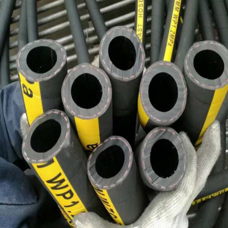 SAE J30 R6 Automobile Fuel Line Oil Injection Rubber Hose