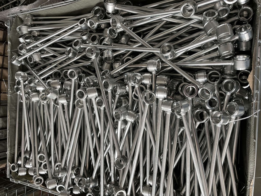 New Auto Engine Systems Oil Inlet Pipe Turbocharger Parts for BMW 11422249835