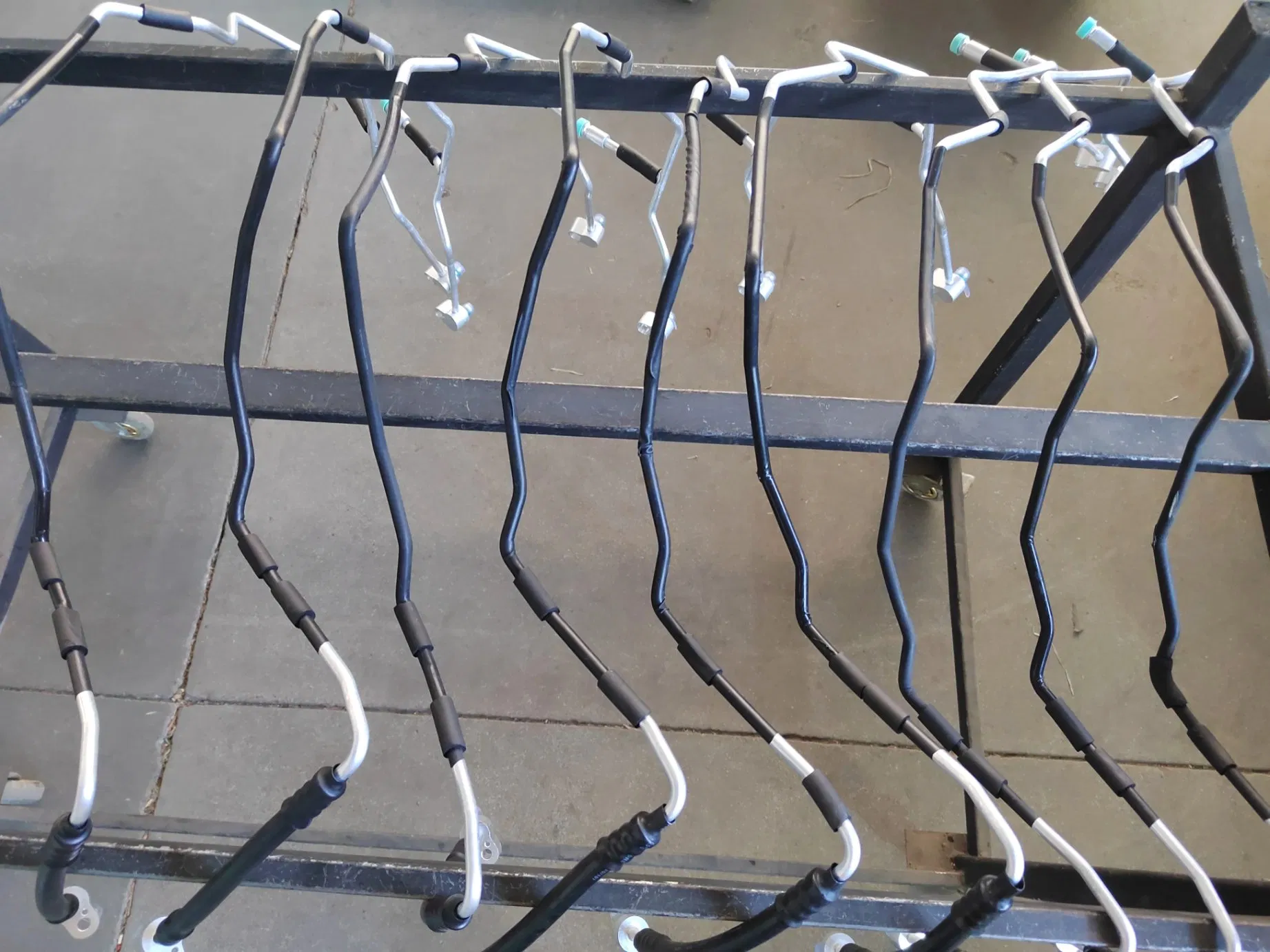 Auto Parts Turbocharger Oil Return Pipe OEM 03L145736n for Audi