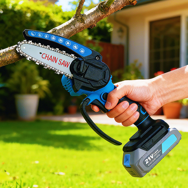 WL4-inch Lithium Battery Rechargeable Handheld Pruning Saw, Household Chainsaw, Electric Woodworking Tool