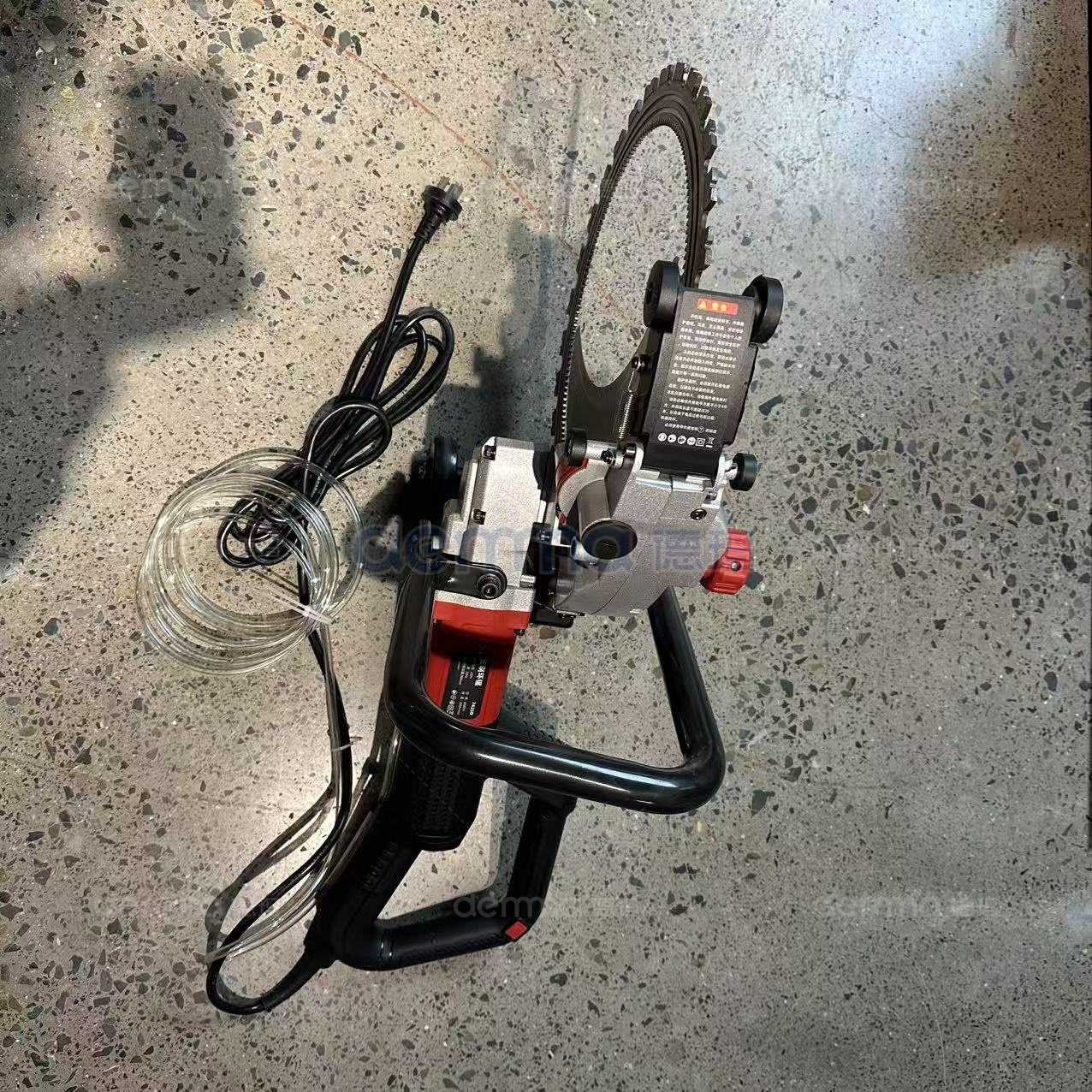 Handheld Concrete Cutting Detail