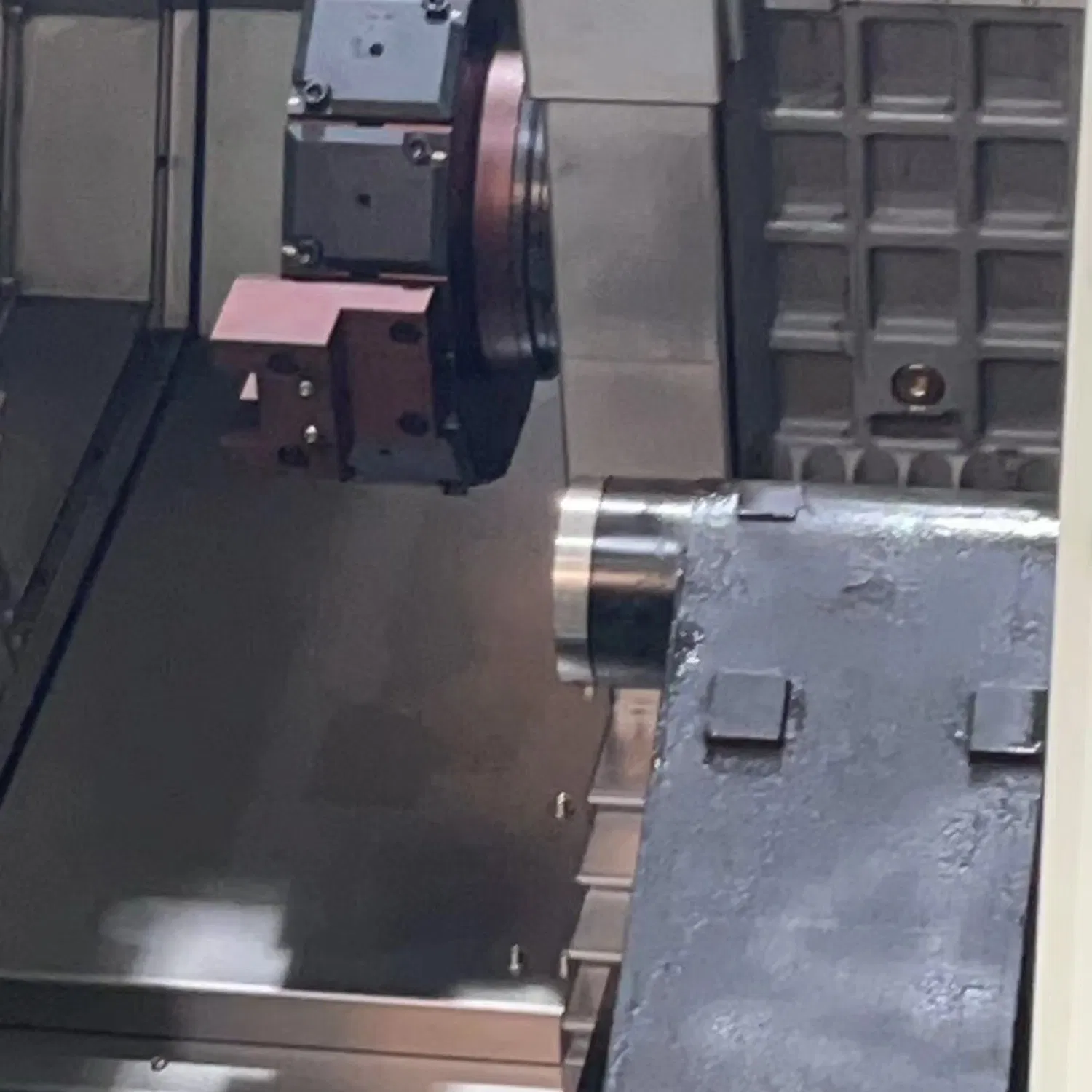 High Precision CNC Machine Tool for Metalworking Excellence