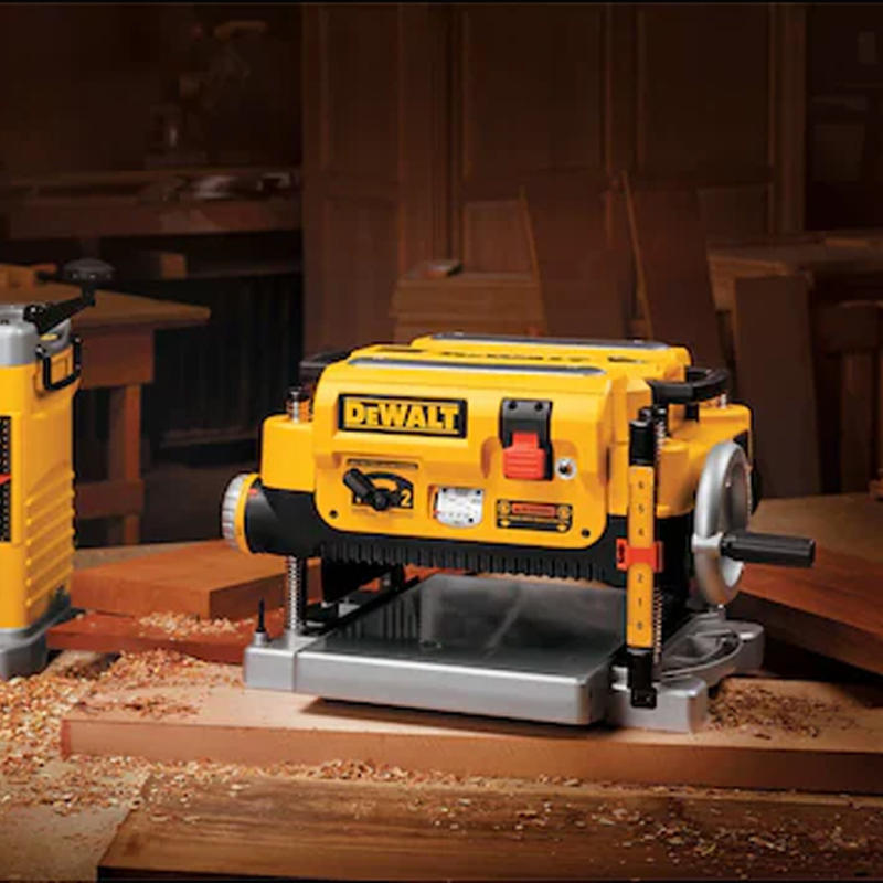 1800W High-Power Electric Wood Planer Precision Tool for Wood Planing and Finishing