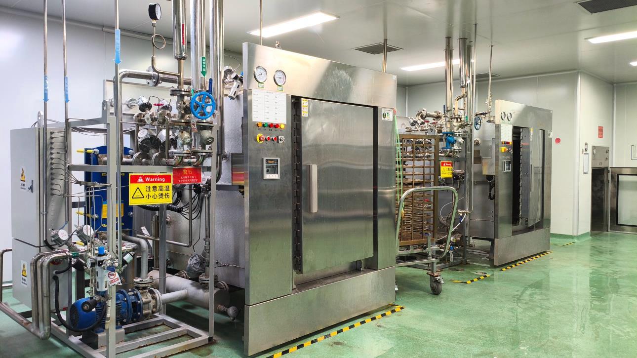 Sterilization process ensuring contact lens safety