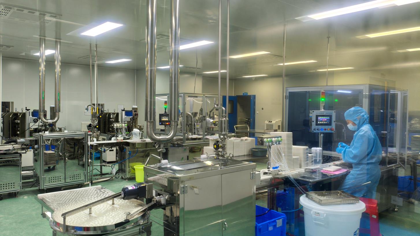 Inner packaging process for contact lenses