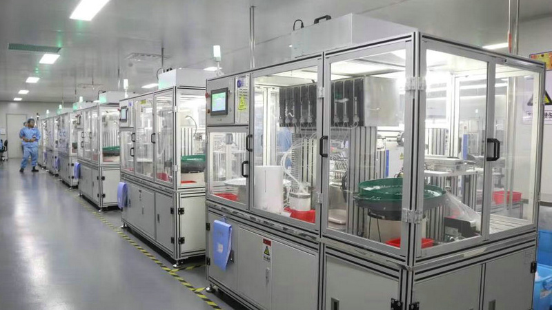 Contact lens cast molding process precision mold tooling