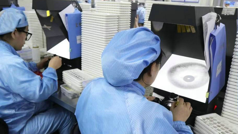 Optical quality testing inspection of contact lenses in laboratory