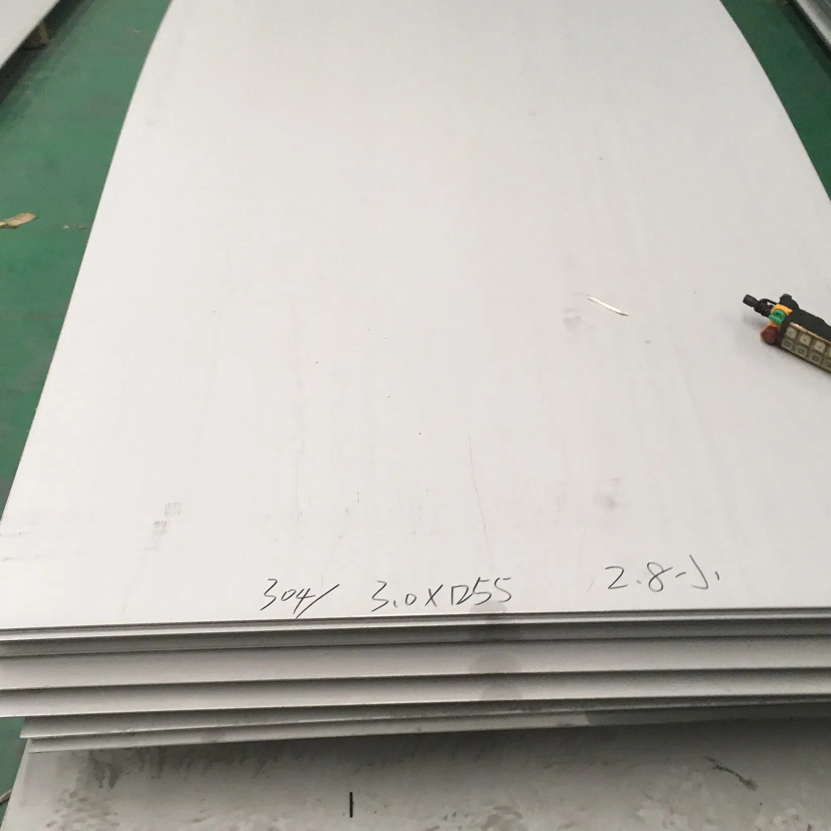 AISI ASME ASTM 304 316 316L Stainless Steel Plate with White Surface