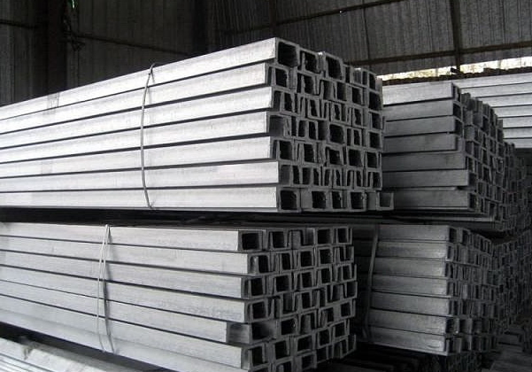 Hot Rolled Carbon Steel Channel Beams Steel U Beam Section