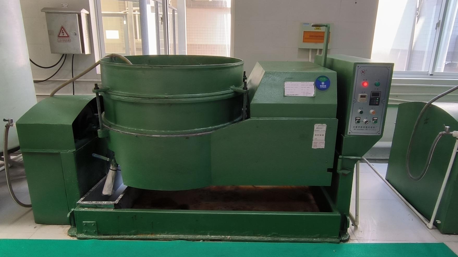 Tumbling Machine for surface finishing of implants