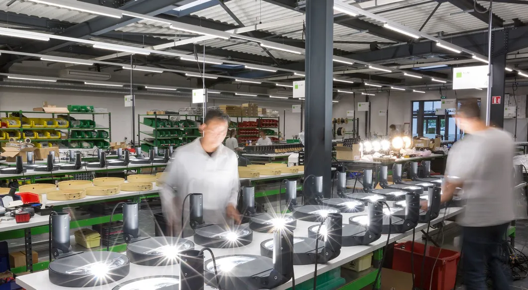 IP65 White CE&CB Projector Surfaced Mounted Industrial Facilities Tri-Proof LED Light
