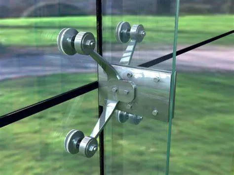 Point supported glass curtain wall