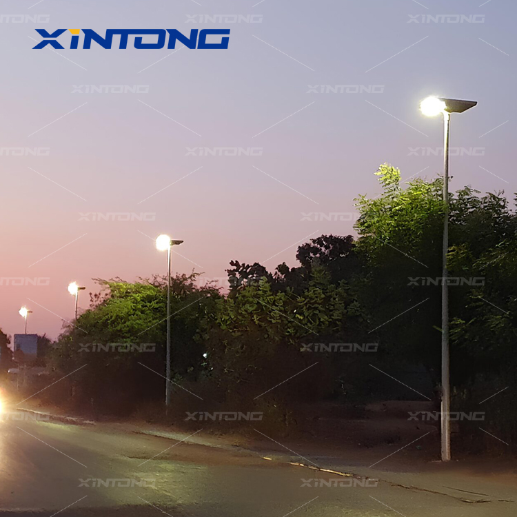 Remote Monitoring &amp; Control AC IP67 Aluminum Alloy LED Street Light for Park/Residential Areas 30W-200W Smart Control