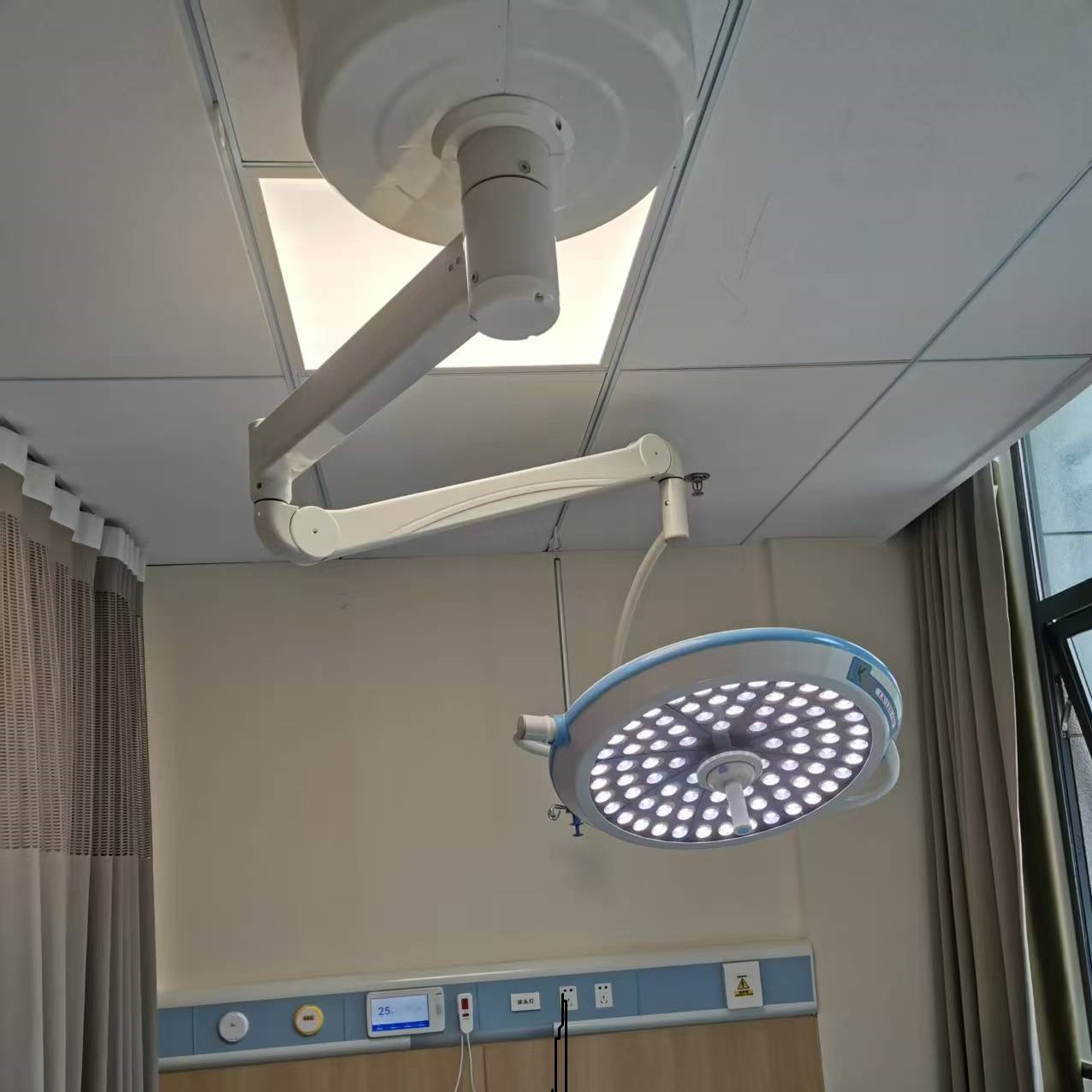High Quality LED Shadowless Surgical Light - One Arm Ceiling Mount For Operation Theater Cheap Delivery