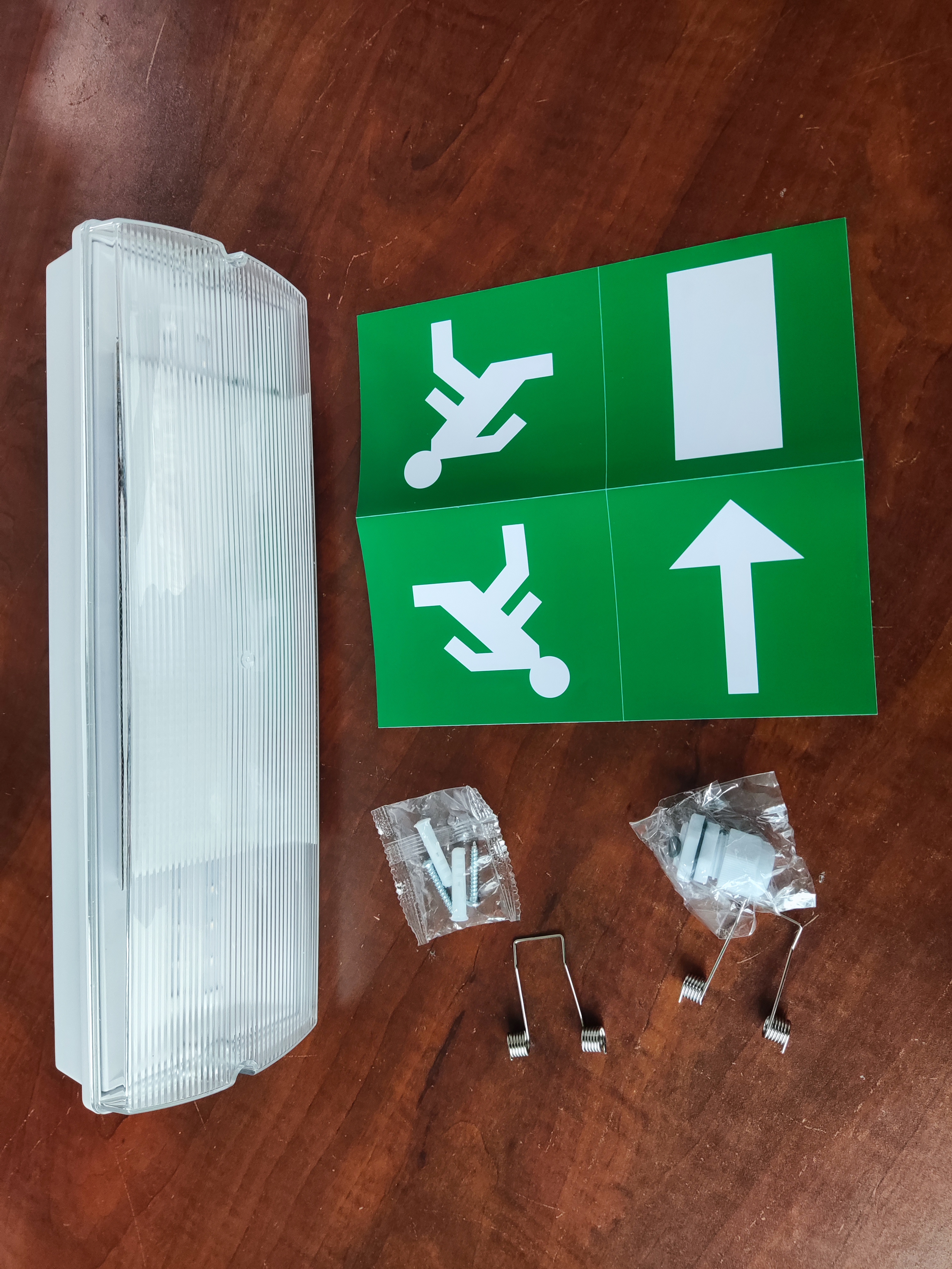 IP65 Waterproof 180mins 3W Hotel Bulkhead Emergency Light Rechargeable Exit Sign Led Plastic 4-Year Warranty Factory Price