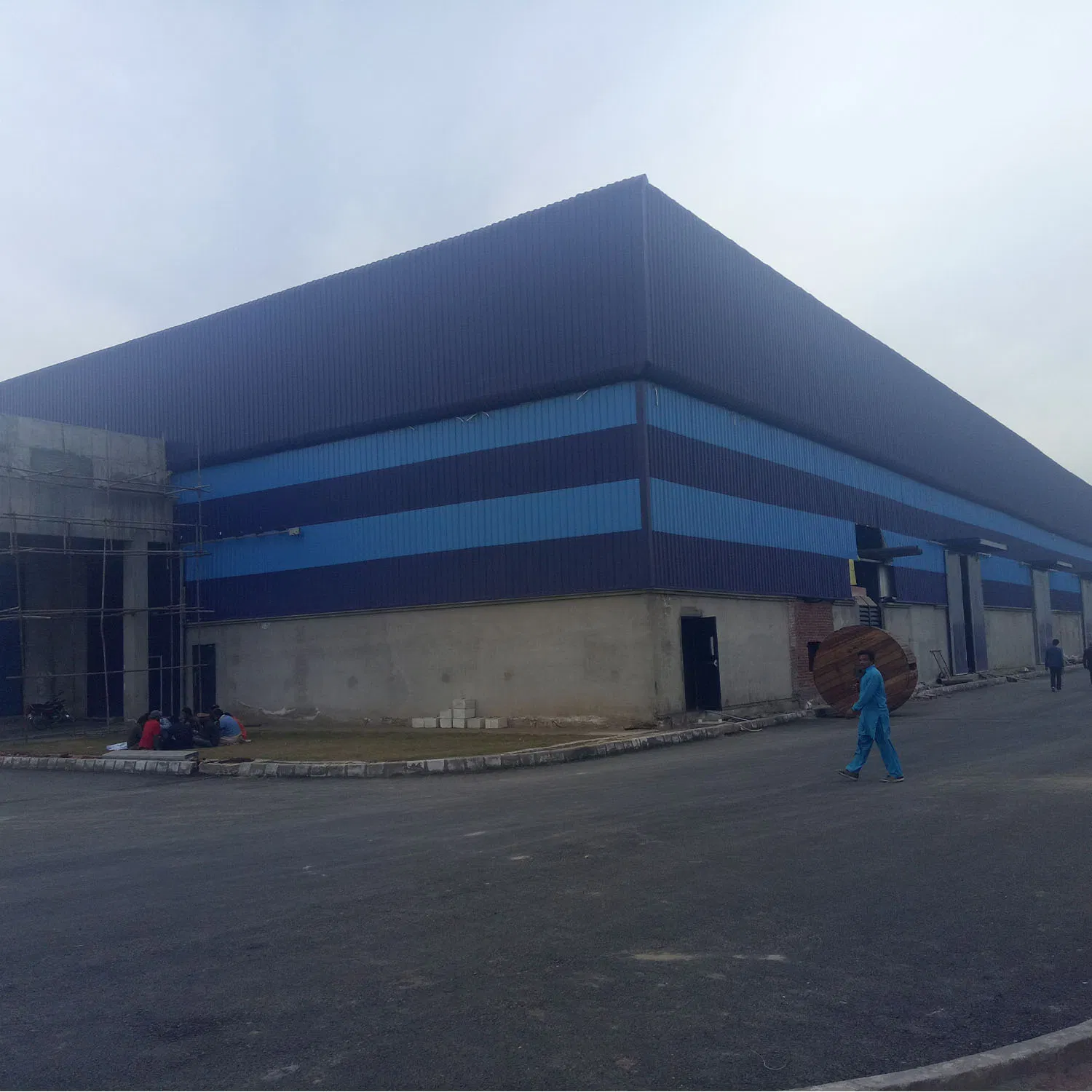 Premium Metal Storage Solutions for Global Distribution Needs