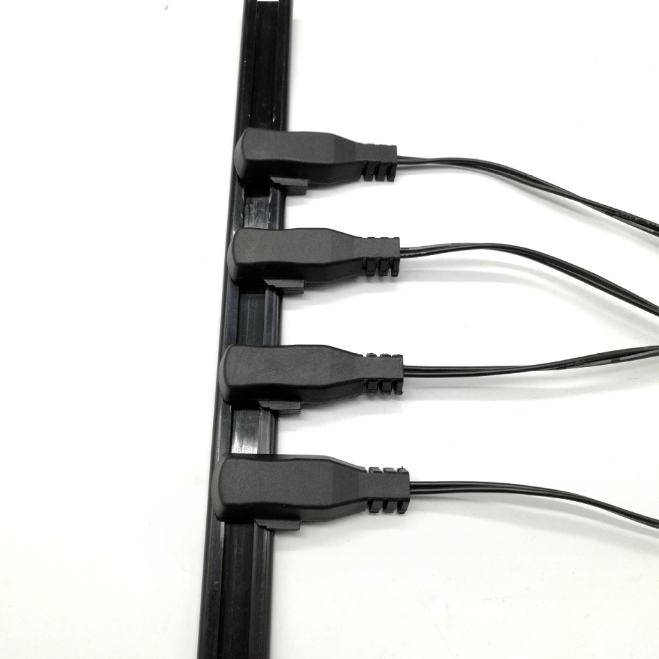 Energy-Efficient Spliceable LED Power Track System for Retail