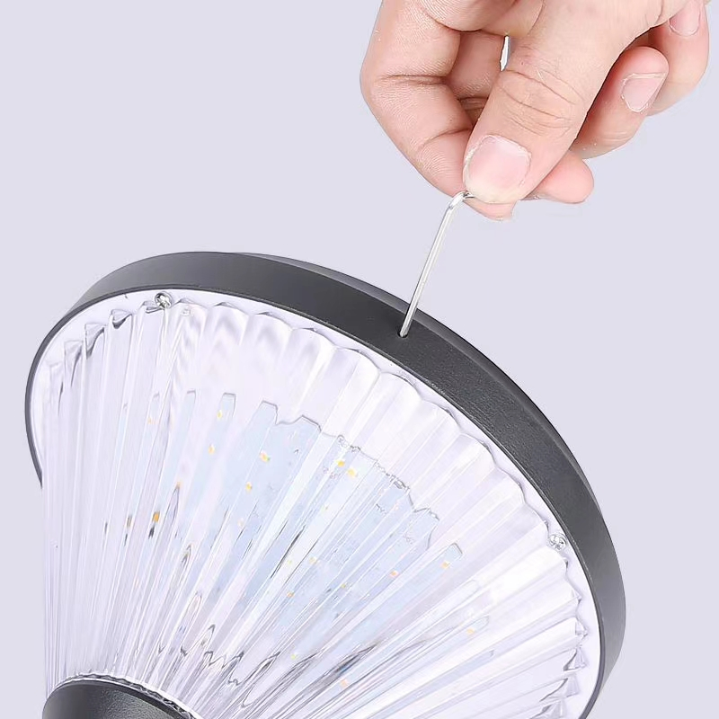 Outdoor Commercial Minimalistic Energy Saving LED Aluminum Garden Solar Lighting with The Spike