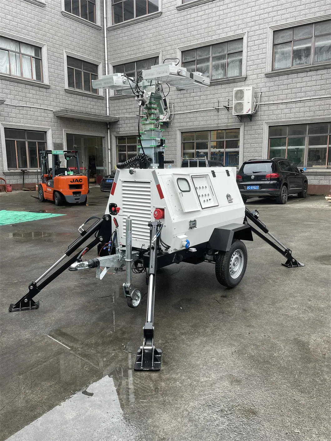 Mobile Light Tower