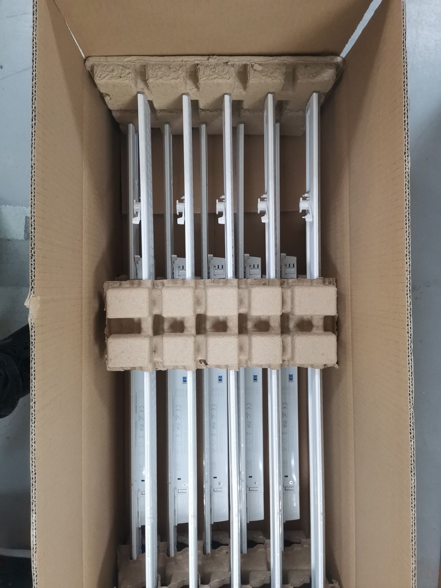 Luminaire packaging