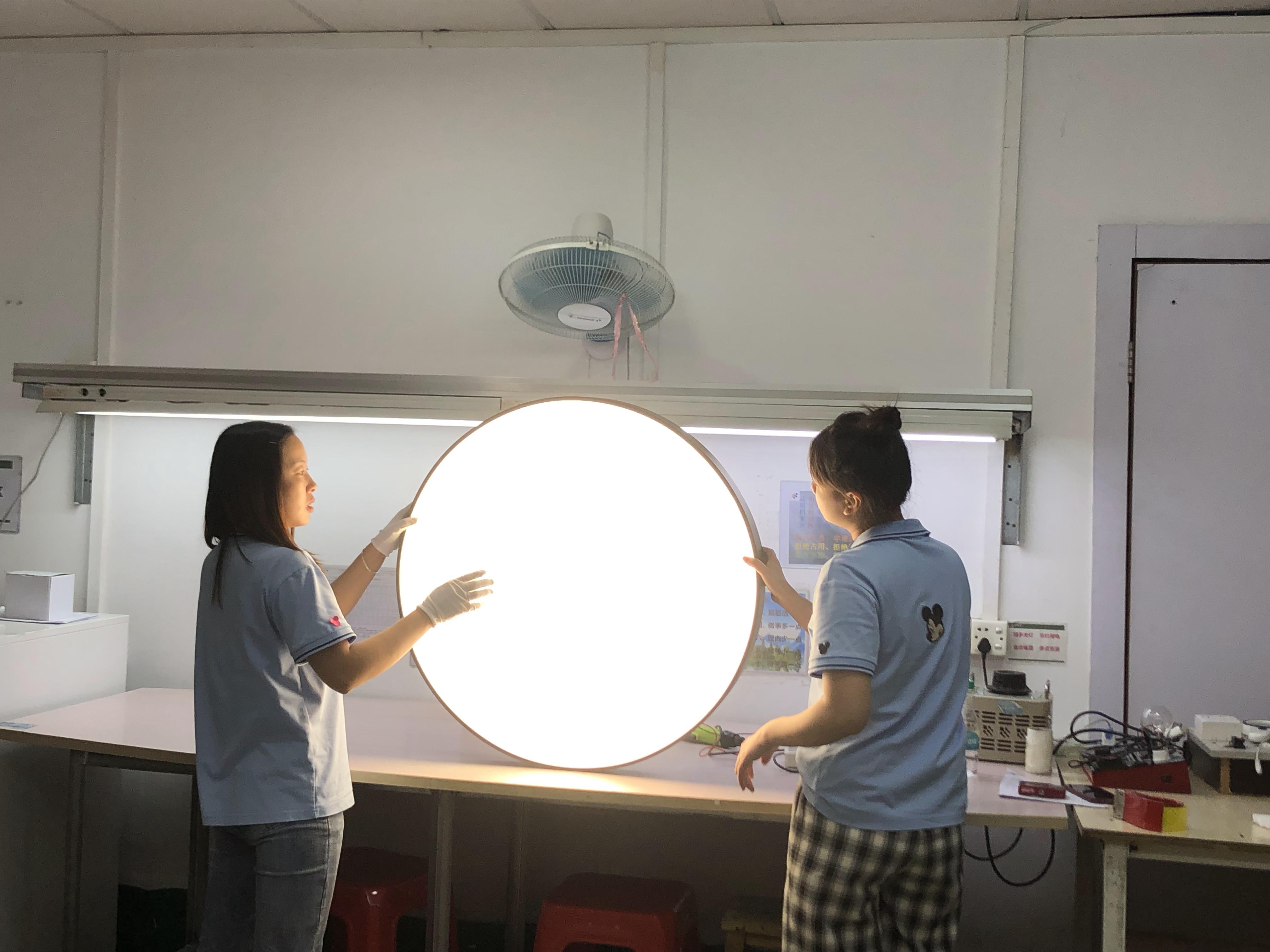 High Quality 3CCT Dali Dimmable LED Round Ceiling Light Hot Sale Office Lamp for Hotel &amp; Hospital Chandelier Pendant Lights