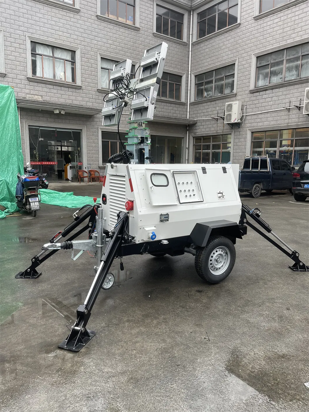 Mobile Light Tower