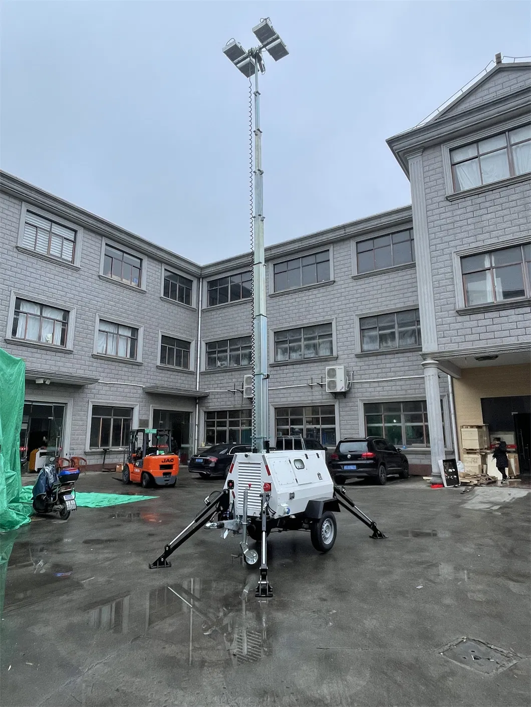 Mobile Light Tower
